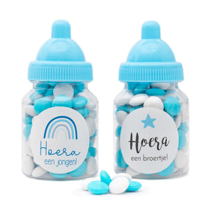 Babyflesje jongen met blauw-witte smarties